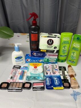 Bundle of personal care and beauty items New